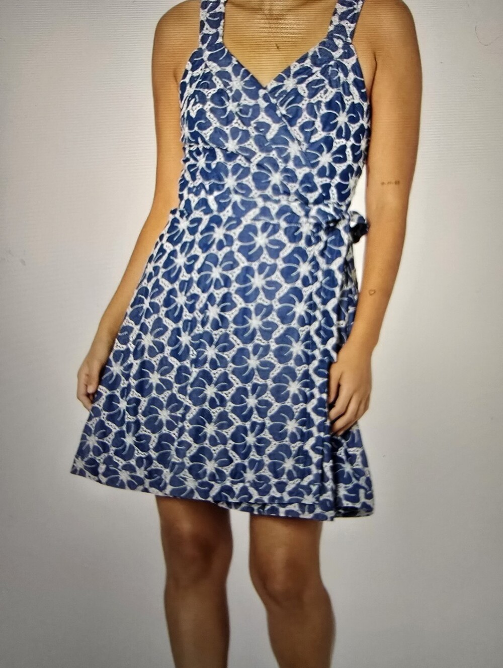 GUESS Sleeveless Sivan Denim Wrap Dress Blue/White Size S/P